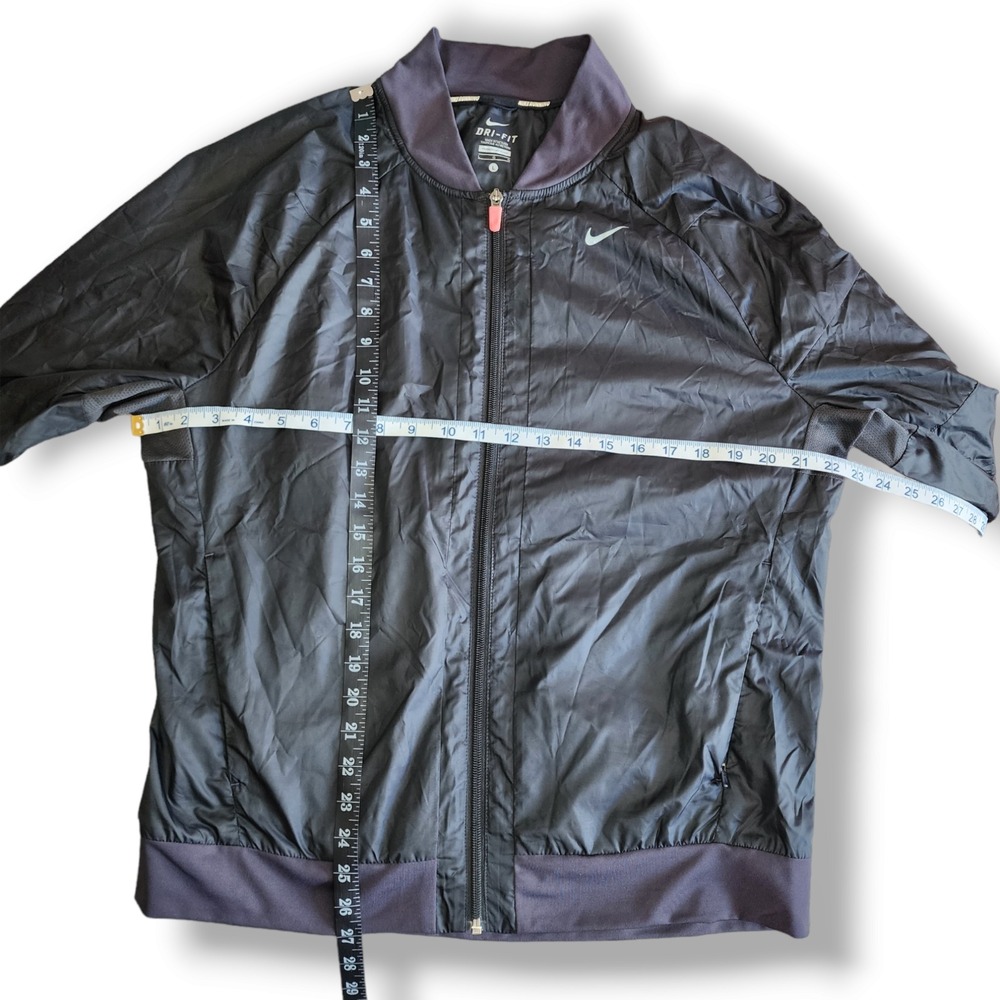NikeRunning Size L Dri-Fit‎ Vented Insulated Jacket Black with 97005 graphics - Picture 8 of 9